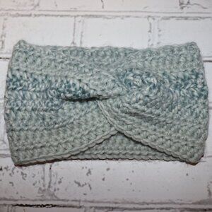 🤍💚 Chunky Cream + Green Crochet Headband – Handmade · Wool Blend · One Size